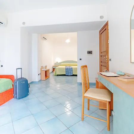 Hotel Poggio Del Sole 3*